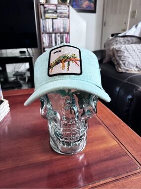 Goorin Bros. “Terry cloth iguana” Mood Trucker Hat. Mesh SnapBack NWT